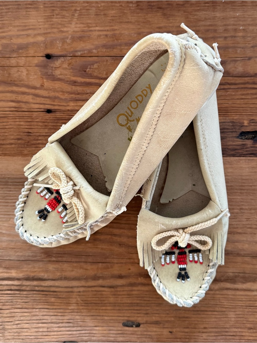 Vintage Quoddy Beige Leather Beaded Fringe Moccasins - Picture 2 of 2